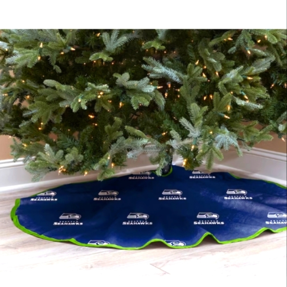 SEATTLE SEAHAWKS XMAS TREE SKIRT